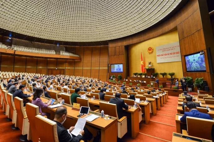 dai bieu quoc hoi co quyen tranh luan khi bo truong tra loi chat van chua thoa dang hinh 1