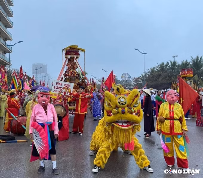 dac sac net van hoa le hoi cau phuc tai bien sam son hinh 2