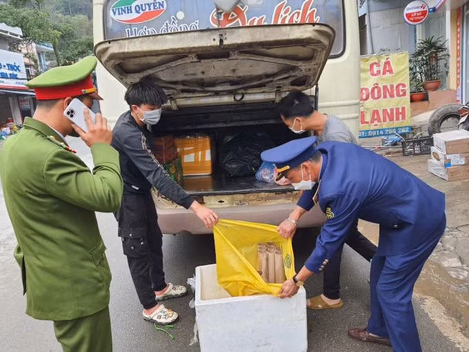 bat giu vu van chuyen phao tai ha giang hinh 1