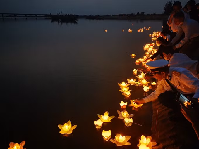 tha hoa dang tri an cac anh hung liet si da hi sinh bao ve dao gac ma co lin hinh 9