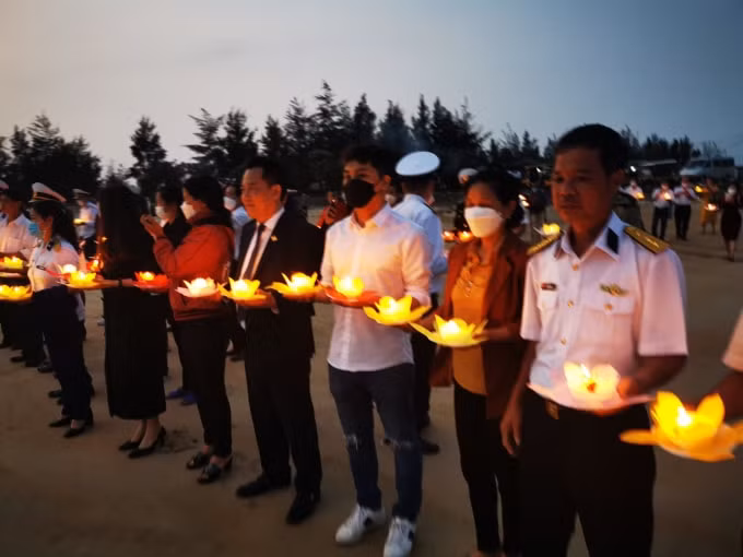 tha hoa dang tri an cac anh hung liet si da hi sinh bao ve dao gac ma co lin hinh 4