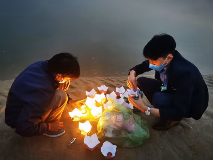tha hoa dang tri an cac anh hung liet si da hi sinh bao ve dao gac ma co lin hinh 8