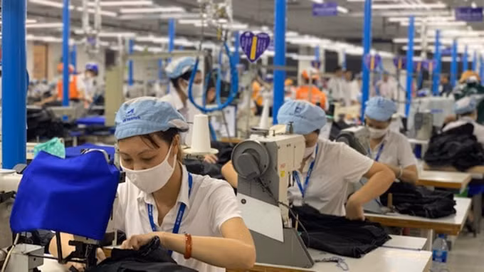 Người có thu nhập trên 23 triệu đồng/tháng, số thuế khấu trừ hàng tháng chỉ là 39.250 đồng/tháng.