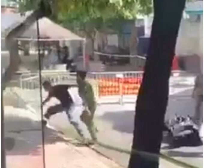 Hình ảnh cắt từ clip.