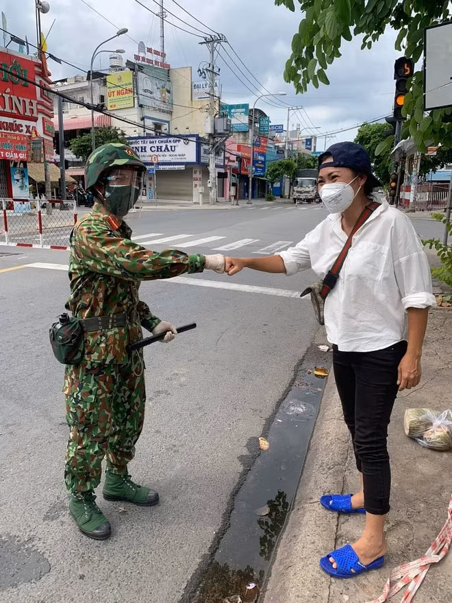 Phương Thanh giản dị và vui vẻ trong những ngày tháng ở tâm dịch.