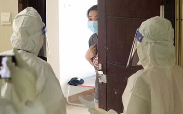 Molnupiravir điều trị cho F0 tại nhà, giúp hạn chế bệnh nhân trở nặng và giảm tỷ lệ tử vong hiện nay. Ảnh minh họa