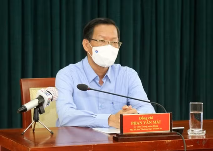 Chủ tịch UBND TP. Phan Văn Mãi.