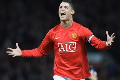 gia nhap man utd cristiano ronaldo viet tam thu chia tay juventus hinh 1