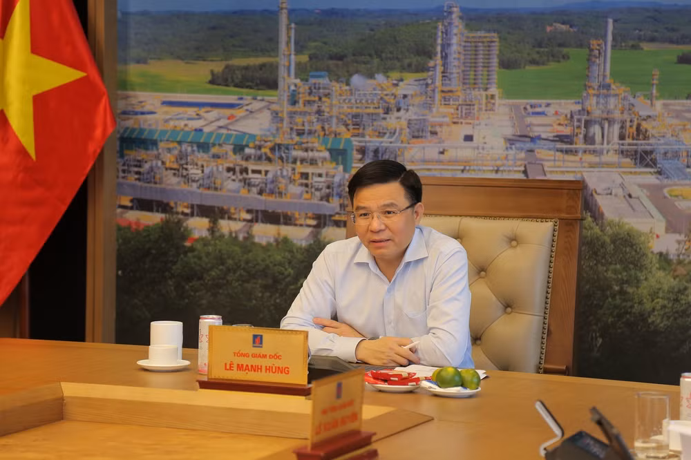 Tổng Giám đốc Petrovietnam Lê Mạnh Hùng chủ trì buổi làm việc