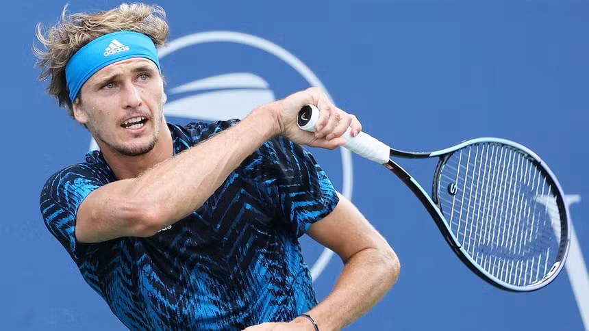 Tay vợt Alexander Zverev lần thứ 5 vô địch ATP Masters 1.000 sau khi hạ Andrey Rublev 6-2, 6-3 ở chung kết Cincinnati. Ảnh: Reuters