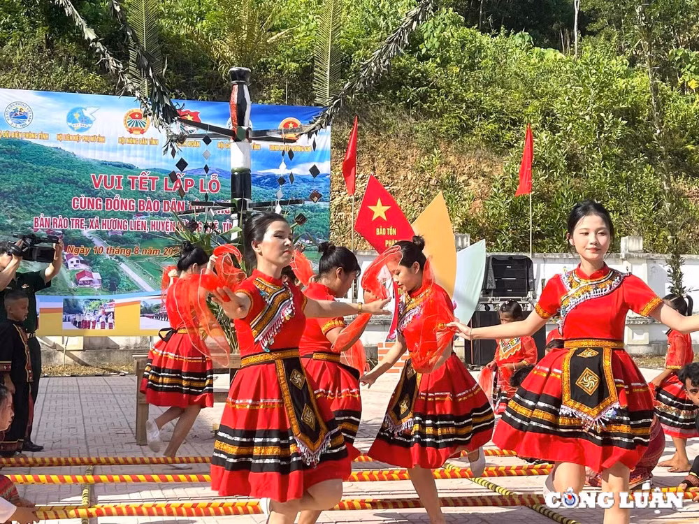 chung vui tet lap lo voi dong bao dan toc chut o ha tinh hinh 2