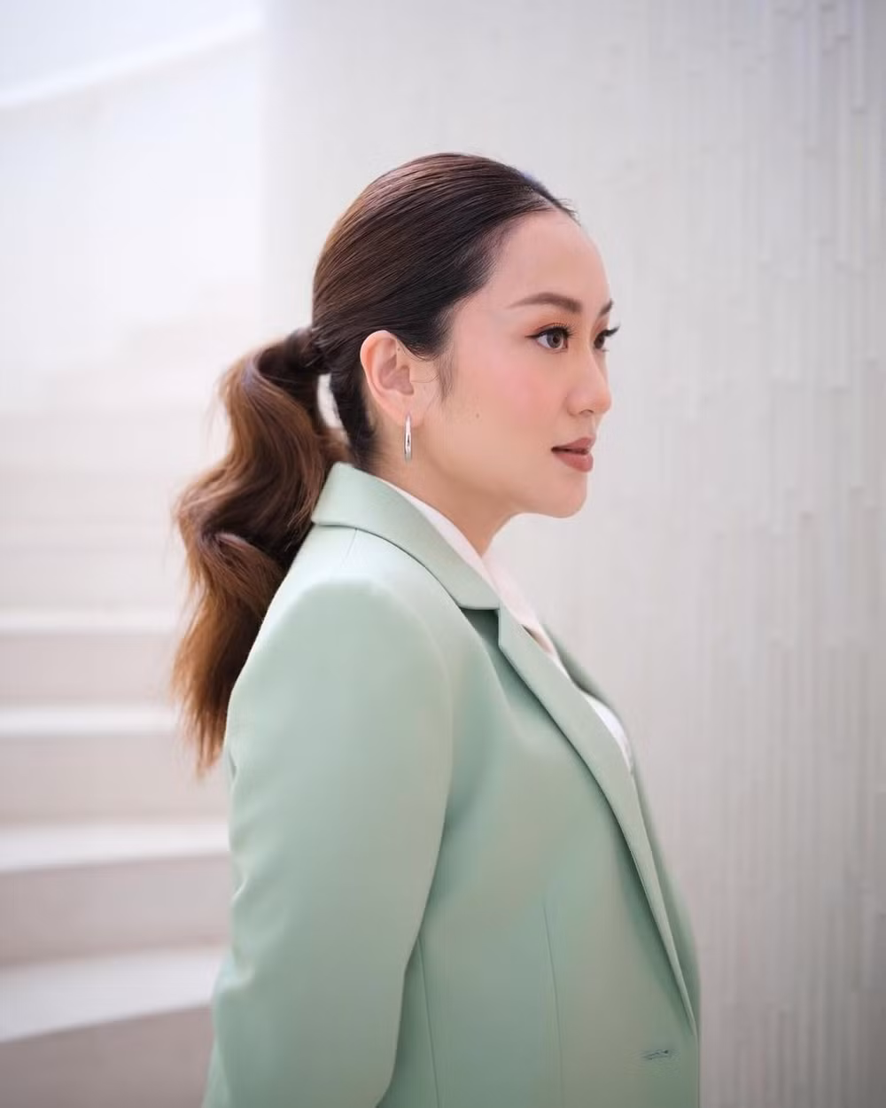 thoi trang an tuong cua nu thu tuong tre nhat thai lan hinh 10
