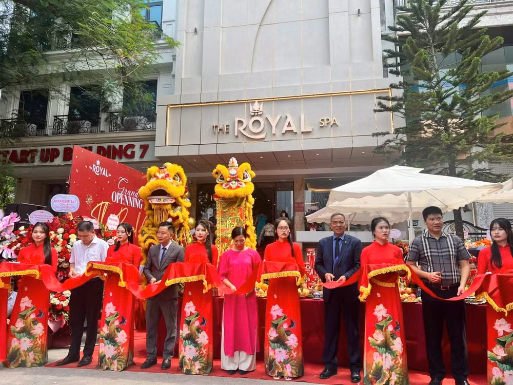 the royal spa dich vu cham soc suc khoe bang phuong phap duong sinh dong y hinh 1