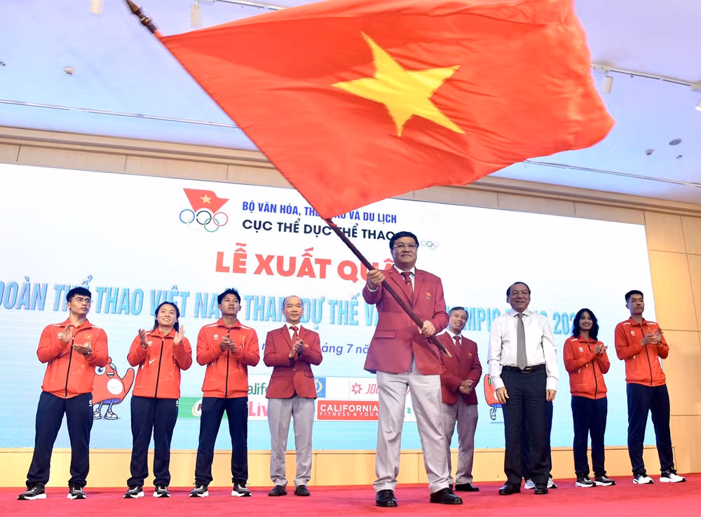 the thao thanh tich cao lam sao roi ao lang de ra bien lon hinh 1