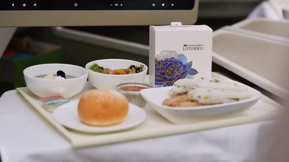 vietnam airlines phuc vu banh trung thu tren cac chuyen bay hinh 1