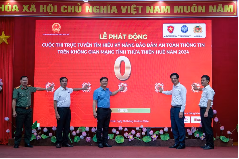 trien khai cuoc thi truc tuyen nham giam thieu cac nguy co rui ro tren khong gian mang hinh 1