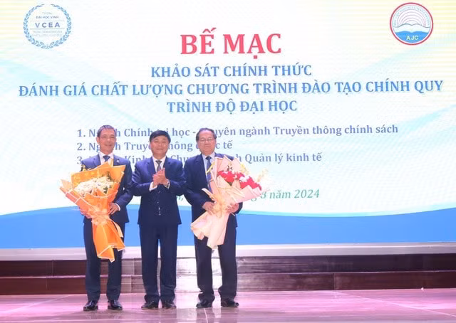 be mac khao sat chinh thuc danh gia chat luong chuong trinh dao tao cua hoc vien bao chi va tuyen truyen hinh 4