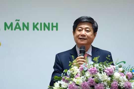 Lắng nghe nội tiết tố nữ để chăm sóc sức khỏe phụ nữ tuổi trung niên 