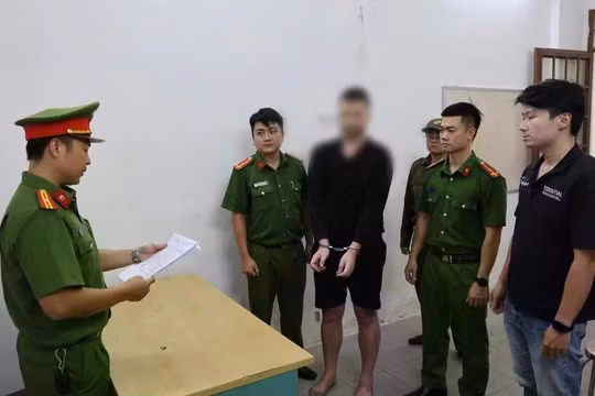 Khởi tố người nước ngoài đập phá quán cà phê, gây thiệt hại gần 383 triệu đồng ở Đà Nẵng