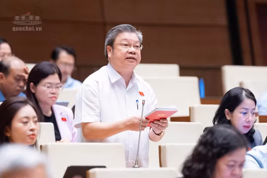  Đừng bắt người dân ‘chạy đôn chạy đáo’ đi đòi tiền điện, nước thu thừa
