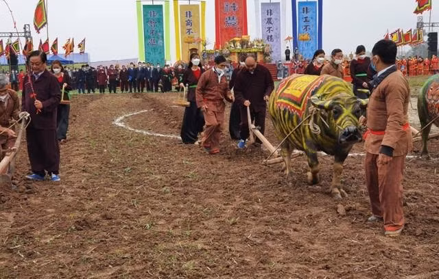 chu tich nuoc nguyen xuan phuc xuong dong du le tich dien dau nam hinh 1