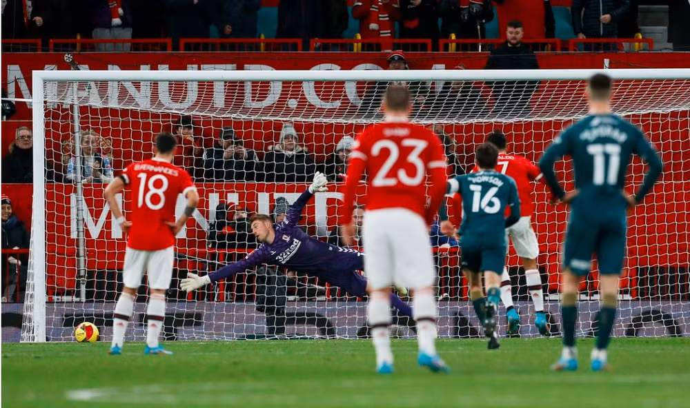 ronaldo hong phat den lan thu 4 man utd bi loai khoi fa cup hinh 2
