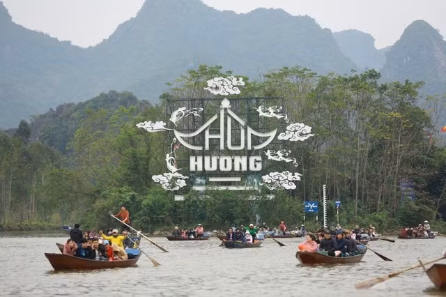 ha noi xem xet mo lai le hoi chua huong hinh 1