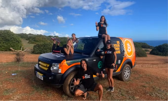qua dam me bitcoin mot gia dinh ban toan bo tai san dau tu di vong quanh the gioi ne thue hinh 3
