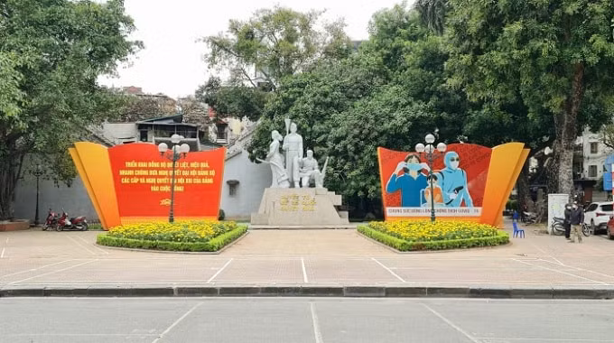 ha noi ruc ro co hoa mung dang mung xuan moi nham dan 2022 hinh 4