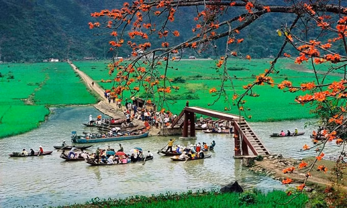 top 10 den chua linh thieng nhat nen den vao dip dau nam hinh 2