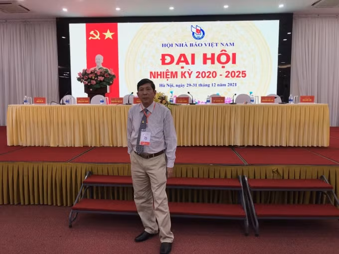 khat vong phat trien doi ngu nguoi lam bao ban linh tam huyet sang tao hinh 3