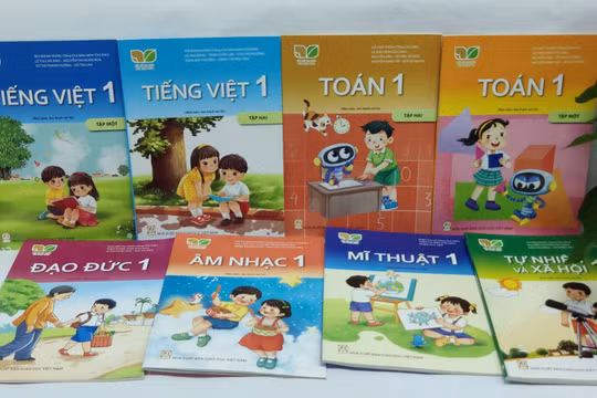 Một bộ sách giáo khoa chung cho cả nước: Từng bước hình thành cơ chế sử dụng sách giáo khoa tiết kiệm, hiệu quả
