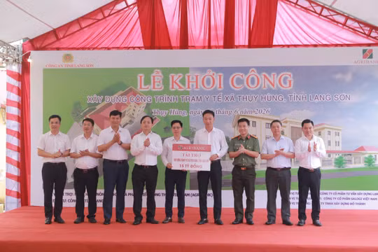 Agribank trao tặng 15 tỷ đồng an sinh xã hội tại Lạng Sơn - Lan tỏa trách nhiệm cộng đồng nơi phên dậu Tổ quốc