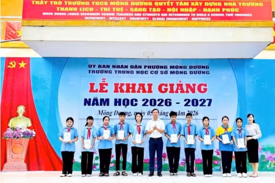 Công ty Nhiệt điện Mông Dương: Trao tặng học bổng và xe đạp tiếp sức học sinh nghèo vượt khó đầu năm học mới 2026-2027