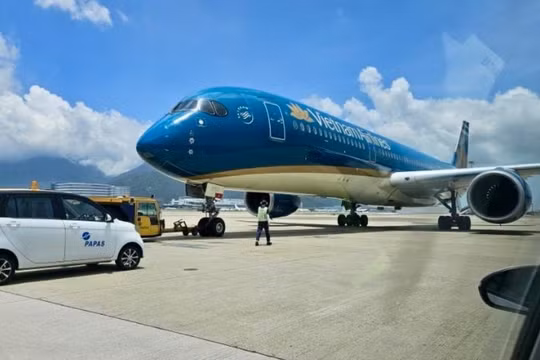 Hành khách gặp vấn đề sức khỏe, máy bay Vietnam Airlines hạ cánh khẩn cấp tại Hồng Kông