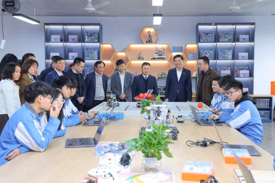 PVEP và hành trình vượt khó gieo mầm sáng tạo: Đưa chuỗi phòng học STEM chuẩn quốc tế đến mọi miền Tổ quốc