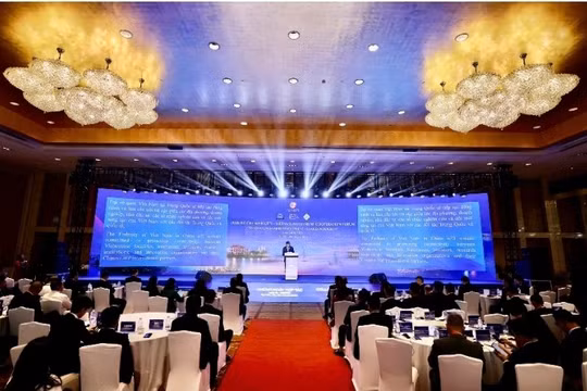 Nam A Bank kết nối, thúc đẩy, phát triển kinh tế trục Đông - Tây