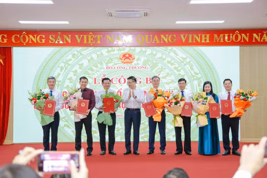 Bổ nhiệm lãnh đạo chủ chốt Trường Đại học Công Thương TP.HCM cho nhiệm kỳ mới