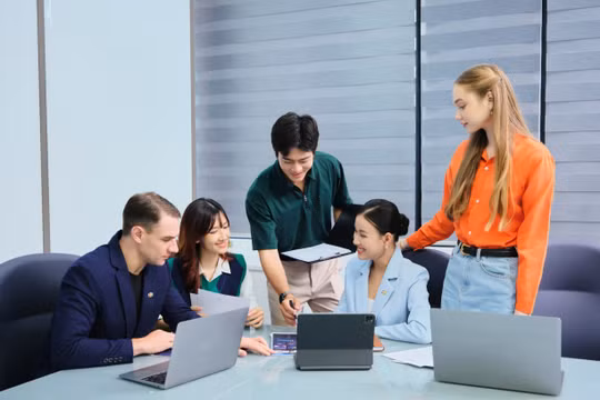 FPT cùng Forrester chỉ ra lộ trình đưa AI từ thử nghiệm ra quy mô lớn