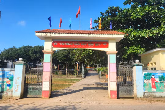 Trường Tiểu học Hóa Quỳ (Thanh Hóa) thi đua dạy tốt, học tốt