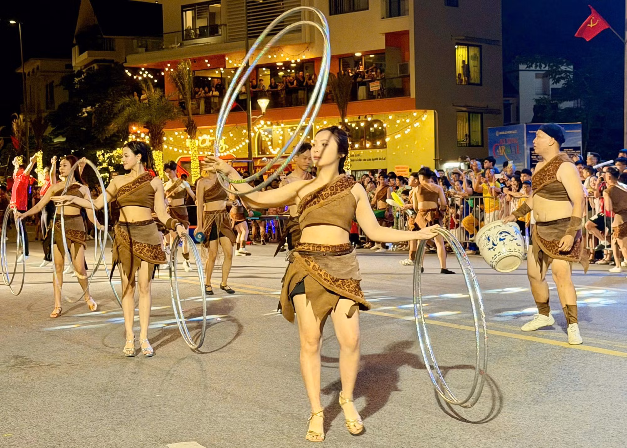 anh-10-carnaval-ha-long-2026.jpg