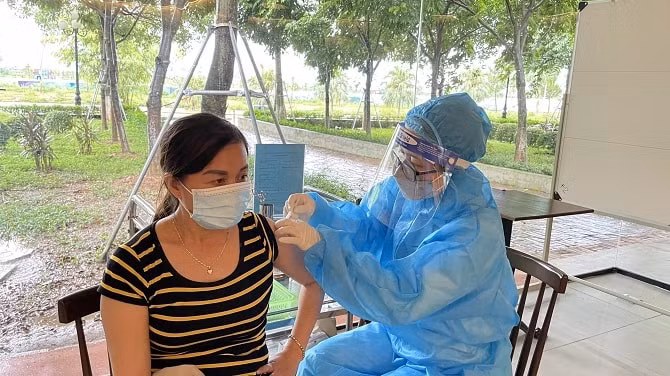 ha noi dam bao nang luc tiem chung tuy nhien vac xin phai cho duoc phan bo hinh 1