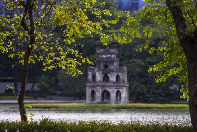 mua thu ha noi dep lang le giua thoi dai dich covid 19 hoanh hanh hinh 1