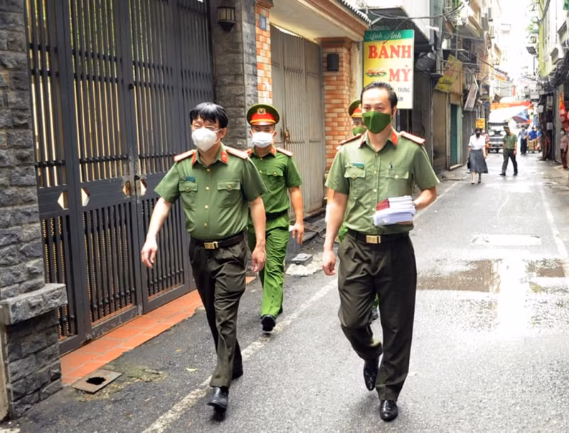 menh lenh tu trai tim nguoi linh hinh 1