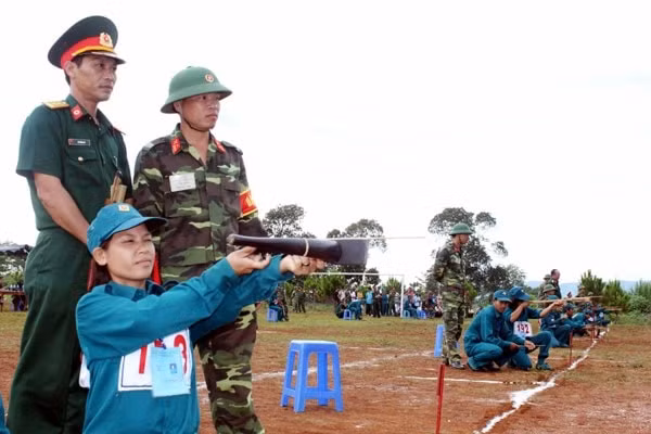 chinh phu thao go vuong mac ve bhxh voi nguoi lam viec hop dong tai ubnd xa hinh 1