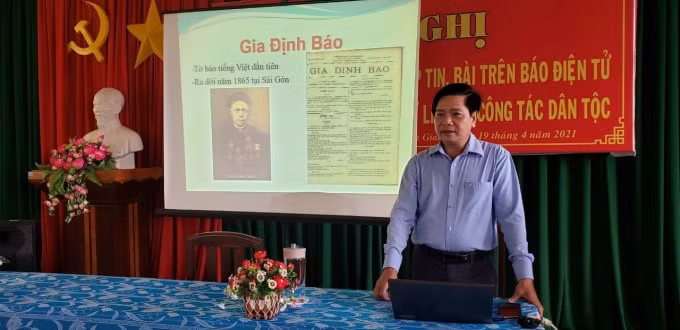 ky nang kiem chung nguon tin tren mang xa hoi hinh 1