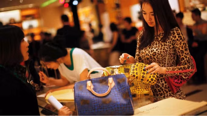 cac thuong hieu thoi trang xa xi tai trung quoc lo so truoc dot tran ap moi hinh 1