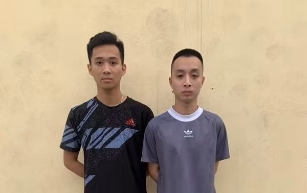 hai duong bat giu nhom con do chuyen khung bo nan nhan bang chat ban hinh 1