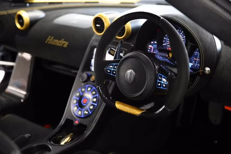 kham pha sieu pham koenigsegg agera s hundra doc nhat the gioi hinh 7