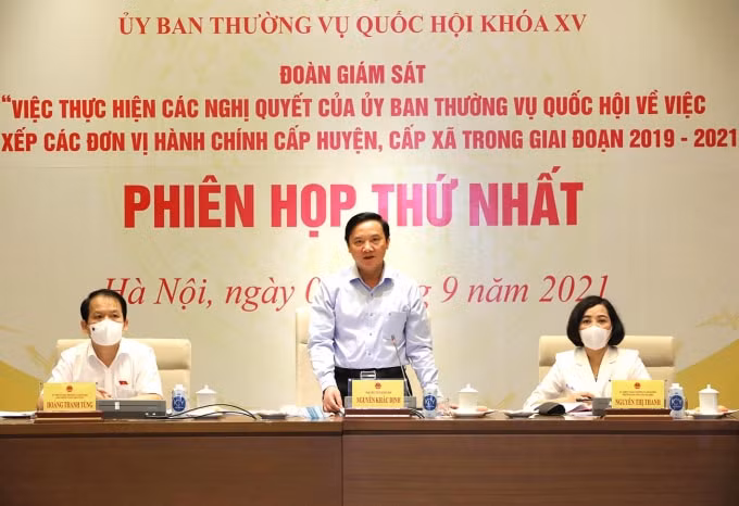 sap xep thu gon cac don vi hanh chinh cap huyen xa la nhiem vu trong tam cua he thong chinh tri hinh 1